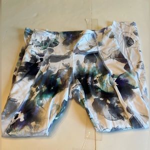 Athleta Floral Watercolor Mesh Capri w/ Side-pockets Size S